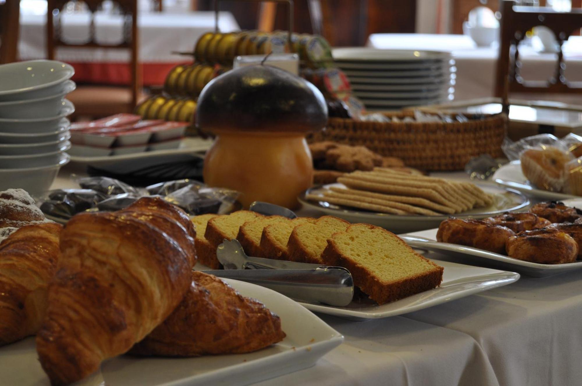 Hosteria Catalana Bossost Buitenkant foto