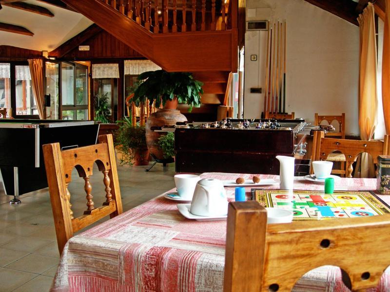 Hosteria Catalana Bossost Buitenkant foto